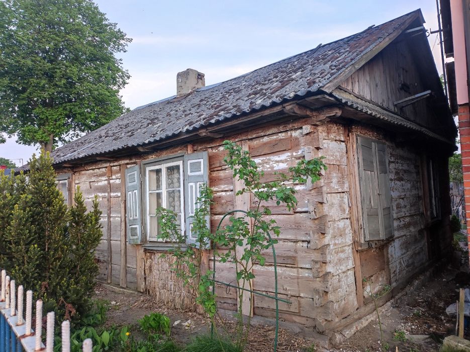 Dom z bali do rozbiórki