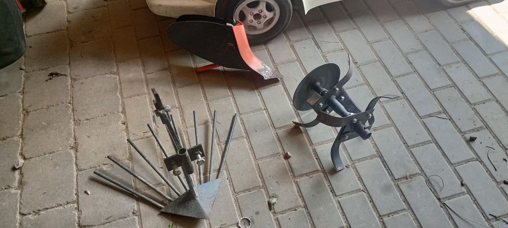 Glebogryzarka z narzędziami