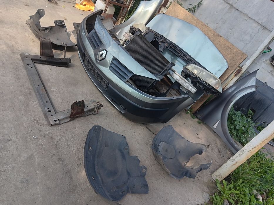 Renault megane II 2 maska zderzak błotnik chłodnice pas lampa  1.4
