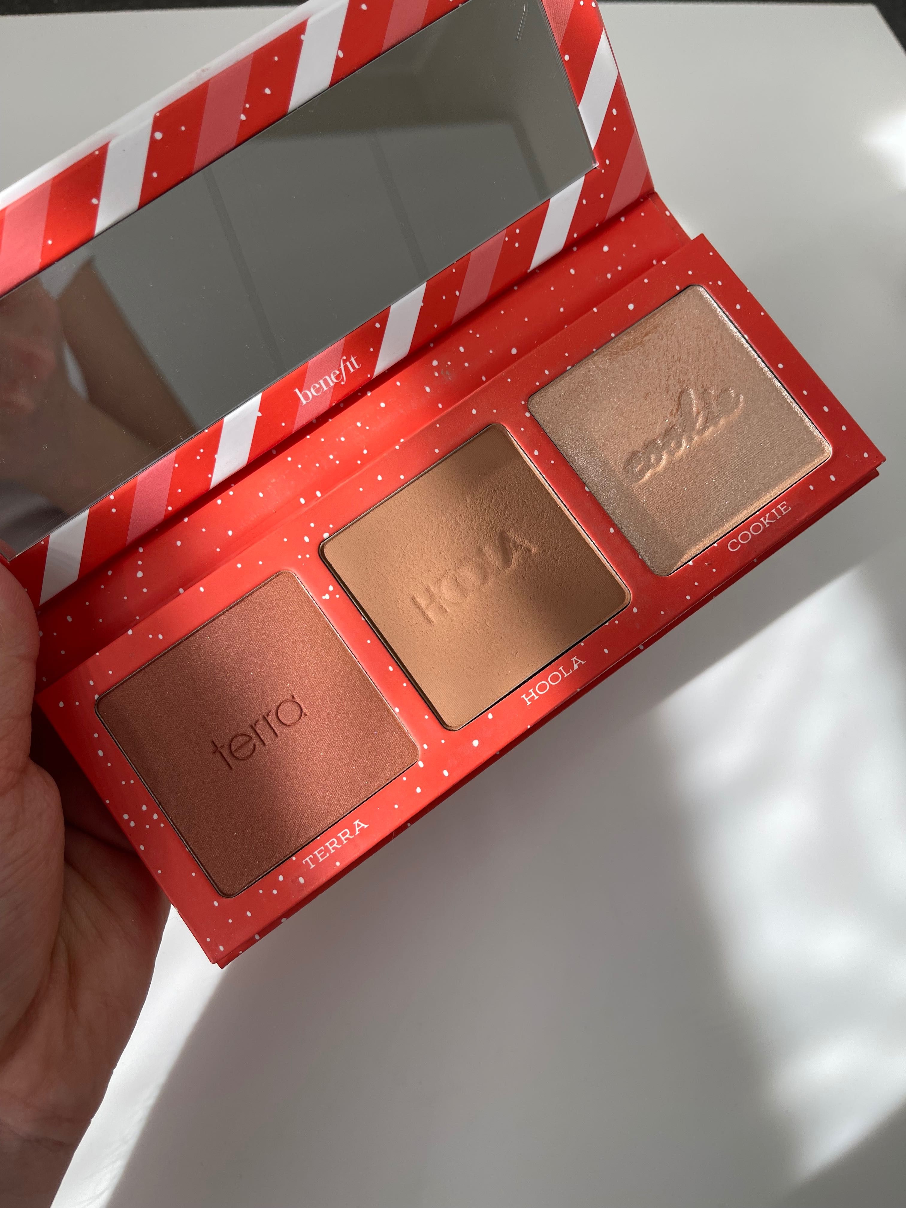 Benefit Hoola cookie i terra - paleta limitowana