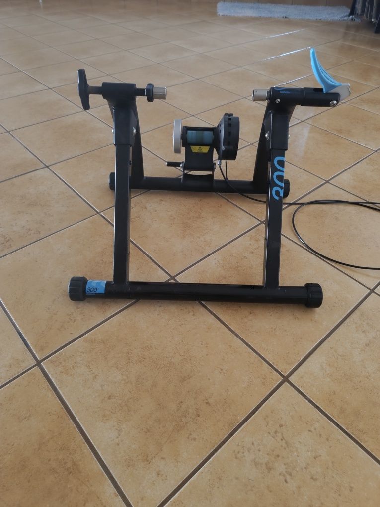 Vendo rolo de bicleta BTWIN 300