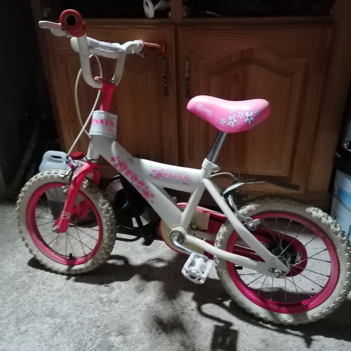 Bicicleta menina