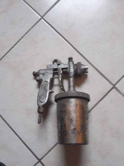 Pistolet malarski do malowania