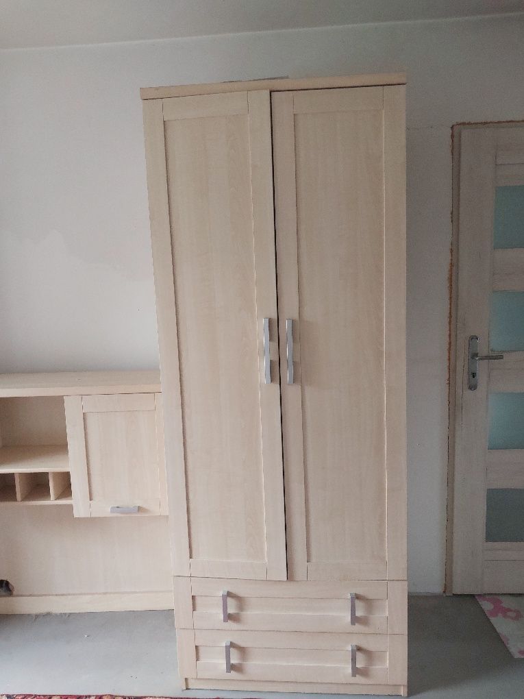 Zestaw mebli plus biurko