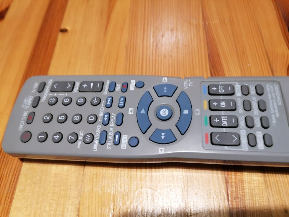 Panasonic nv-fj632+62 kasety.
