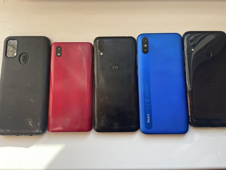Лот телфоно Redmi Samsung