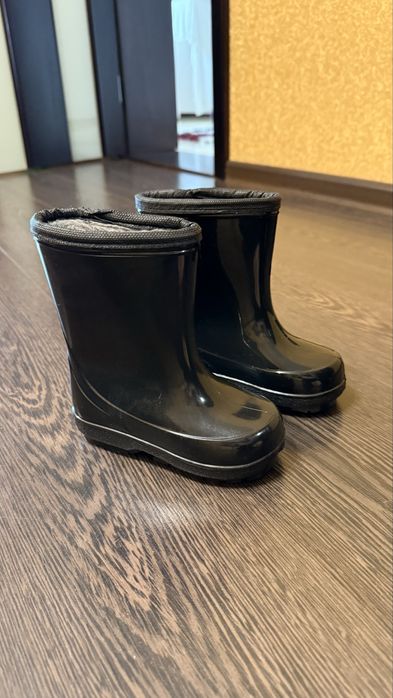 Дитячі гумові чобітки з утепленням