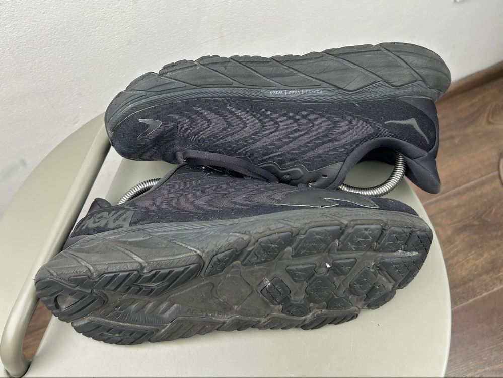 Оригінал! Кросівки Hoka Arahi 6 41 розмір 03500