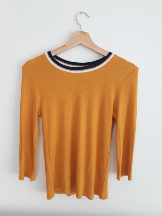 Camisola /Sweat amarelo Stradivarius Nova