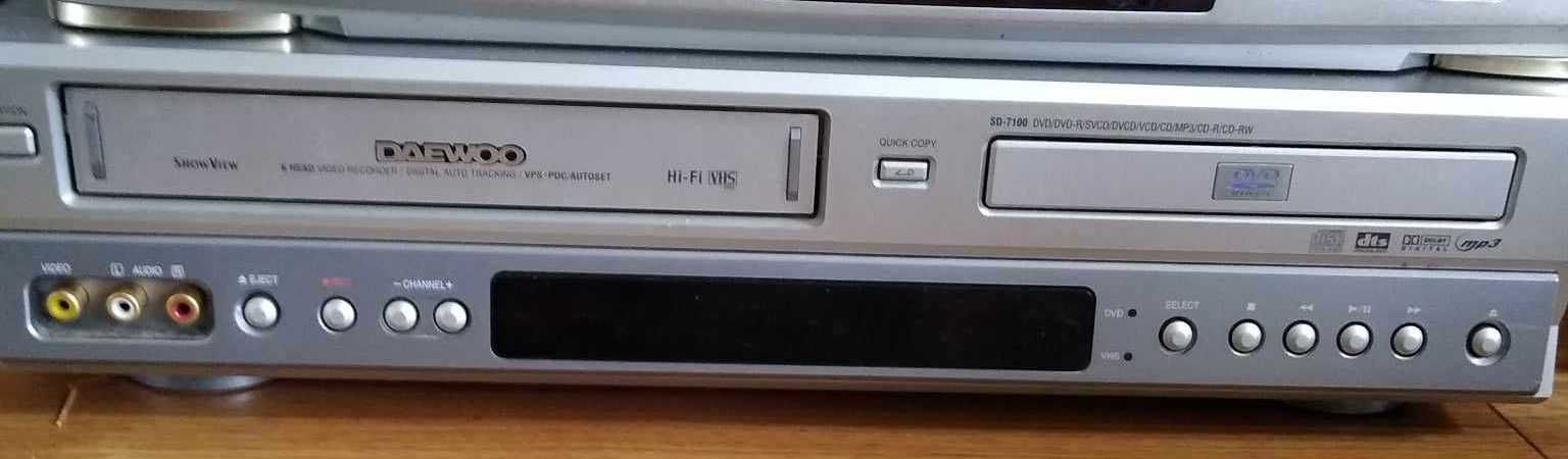 Deawoo odtwarzacz VHS i CD uszkodzony na części