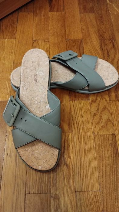Шльопанці Clarks шкіряні розмір 39,5