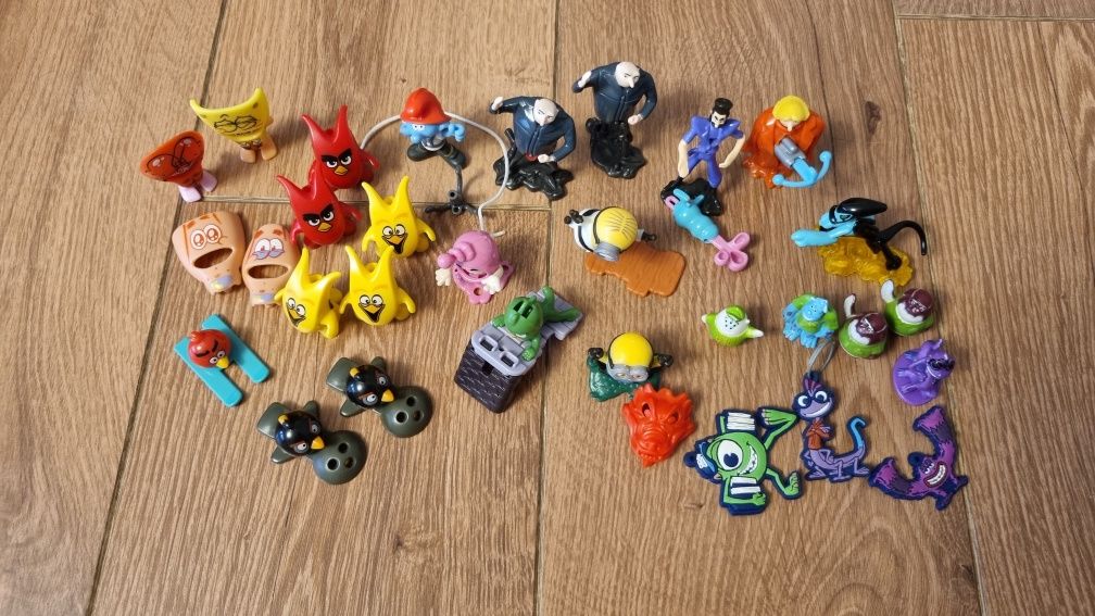 Игрушки из Киндер сюрпризов