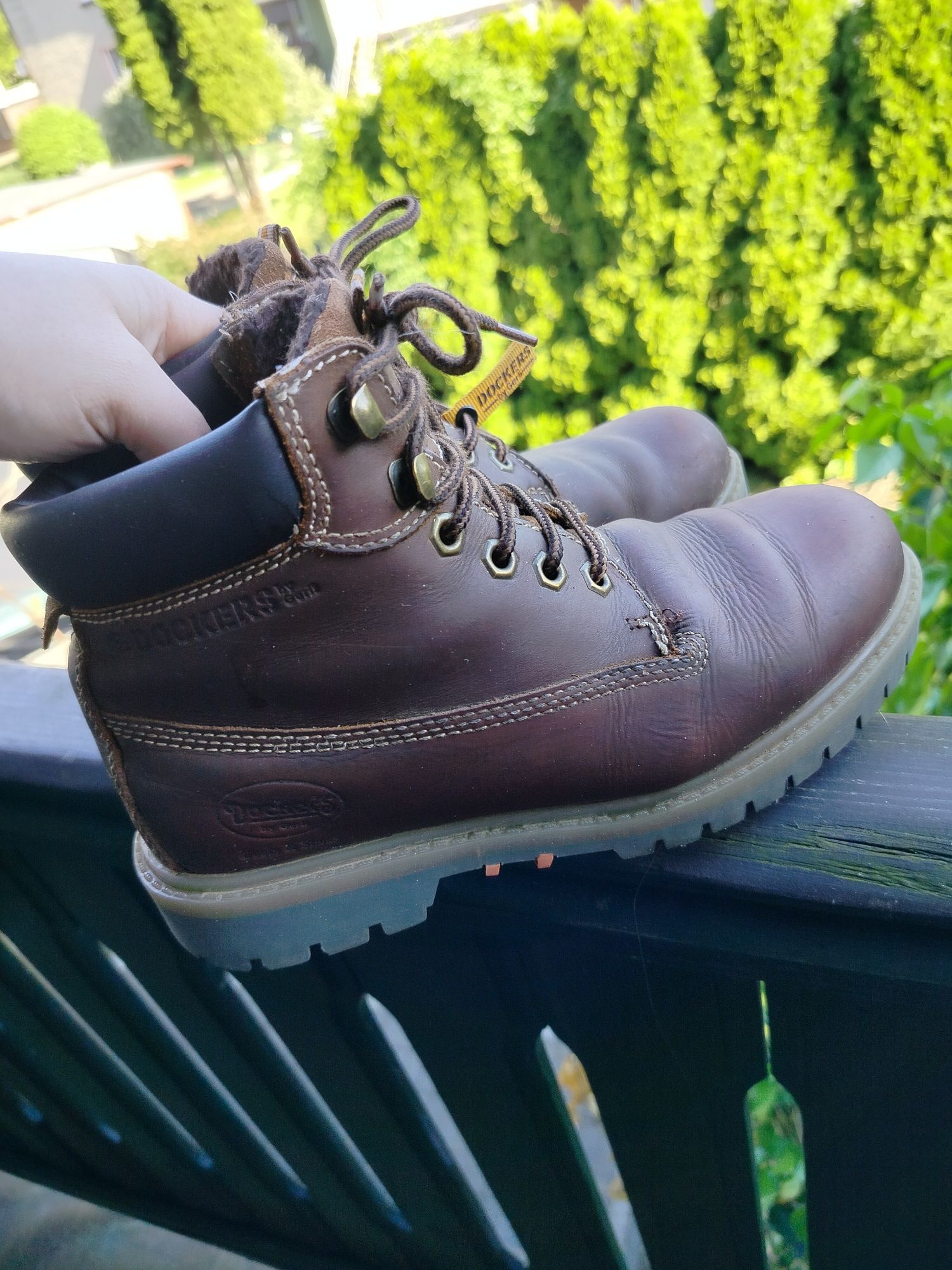 Botki Dockers D53AX 38