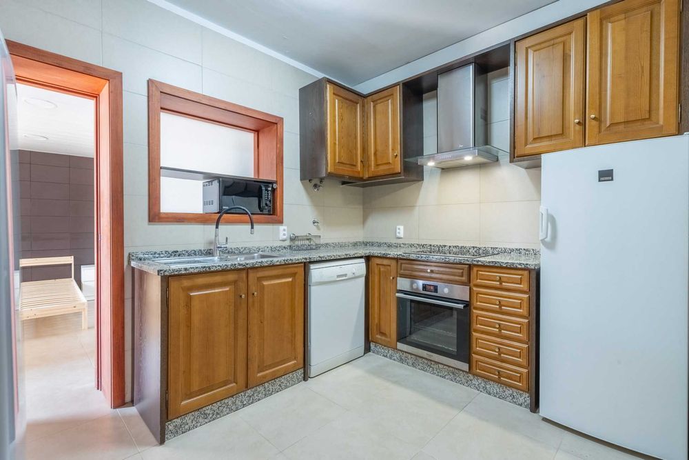 4 quartos em Moradia T4, Guimarães-Fermentões