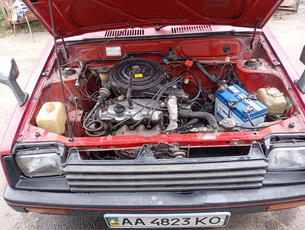 Продається супер-економний  автомобіль DAIHATSU CHARADE
