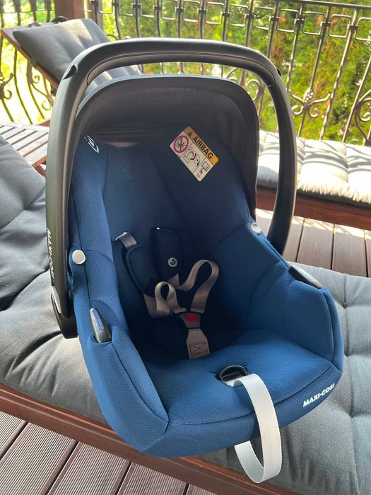 Lekki fotelik samochodowy/nosidełko - Maxi Cosi Tinca