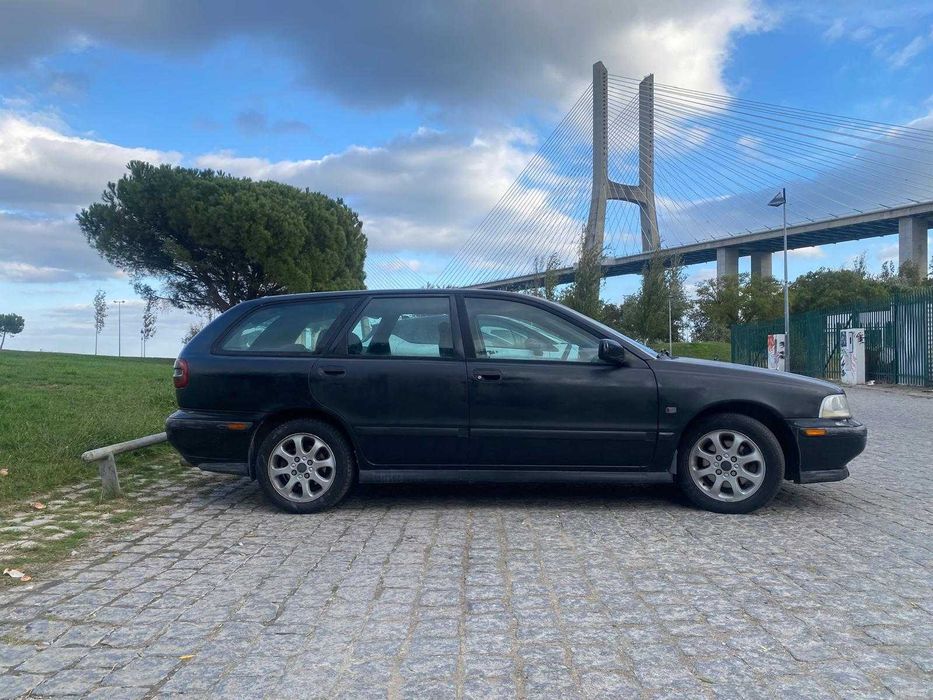 Volvo V40 1.9DI ano 2000