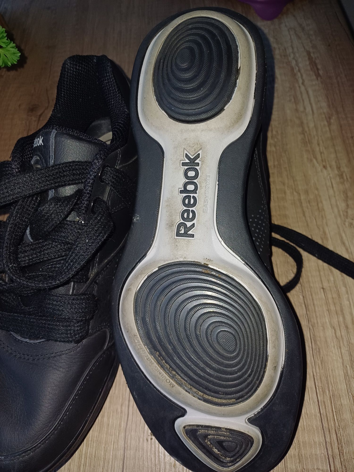 Buty Reebok easytone nr 40