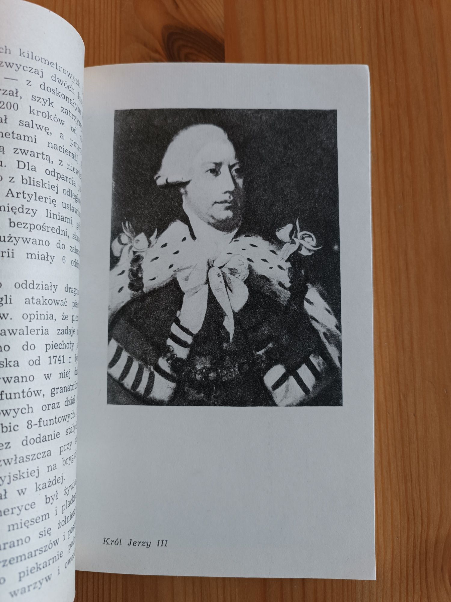 Książka HB "Saratoga - Yorktown 1777 - 1781", Izabella Rusinowa