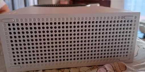 Vendo Xbox series S, com muito pouco uso.
