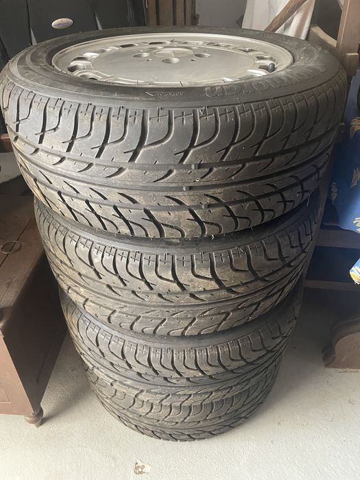 Conjunto de jantes Mercedes originais