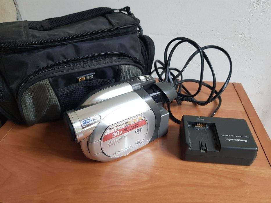 Видеокамера Panasonic VDR-D160EE-S