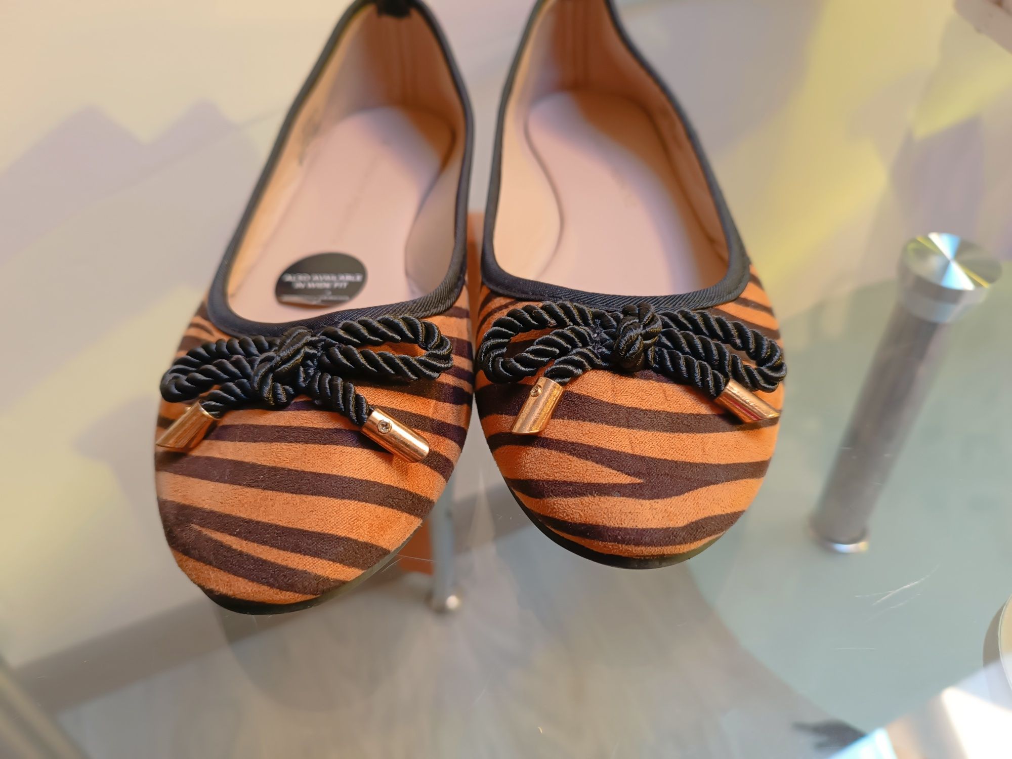Baleriny damskie obuwie płaskie cętki 38 buty perkins baletki