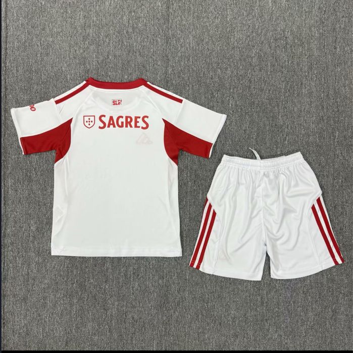 Equipamento de Criança Benfica