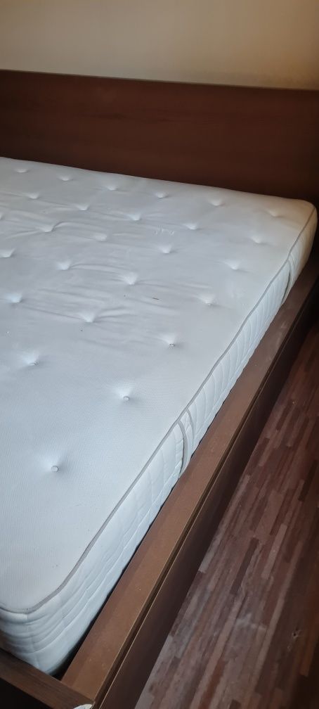 Sprzedam łóżko Ikea Malm 180 orzech z szufladami