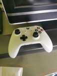 Pad Xbox One model 1708 Bluetooth bezprzewodowy