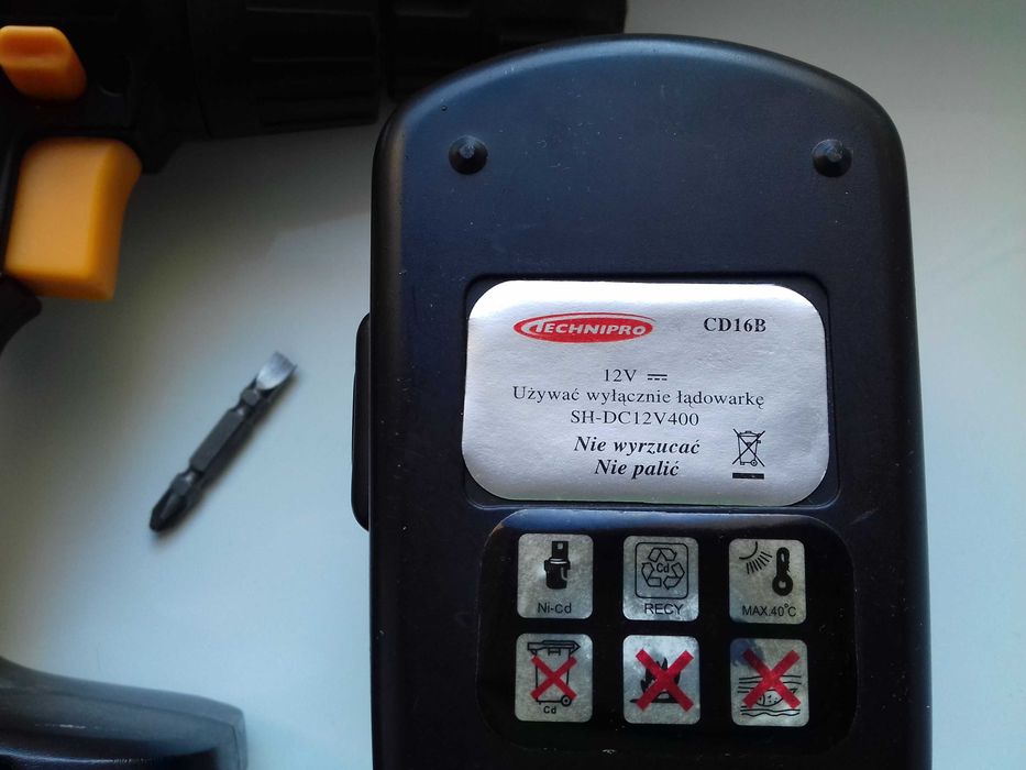 Wkrętarka akumulatorowa 12V TechniPro CD16, SH-DC12V400, Auchan, CD16B