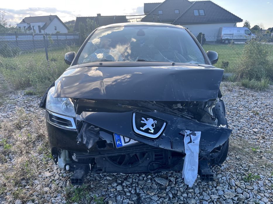 Peugeot 5008 2.0 HDI 150KM Uszkodzony