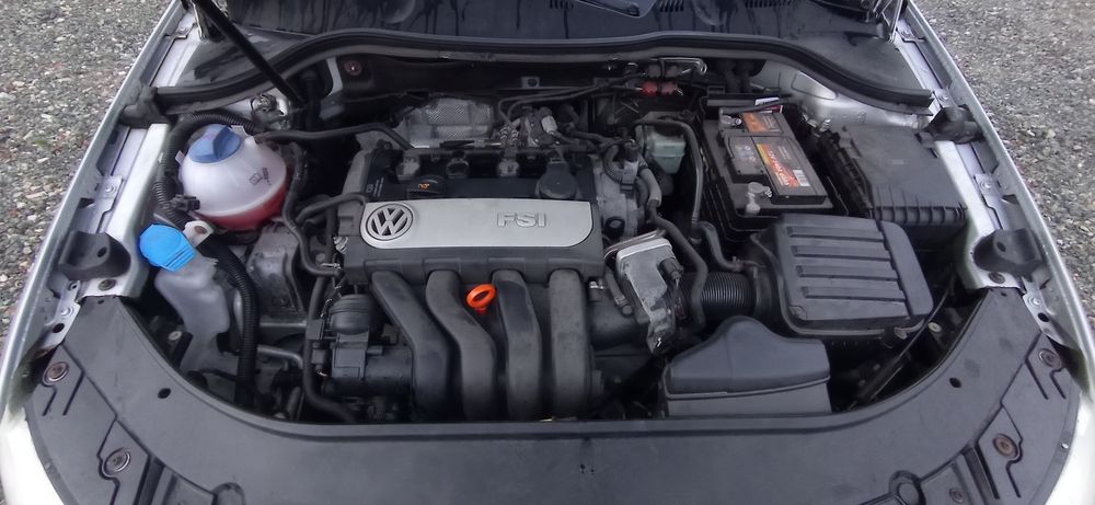 Volkswagen Passat B6 kombi 2.0 benzyna ! kolorowa navi ! alufelgi !