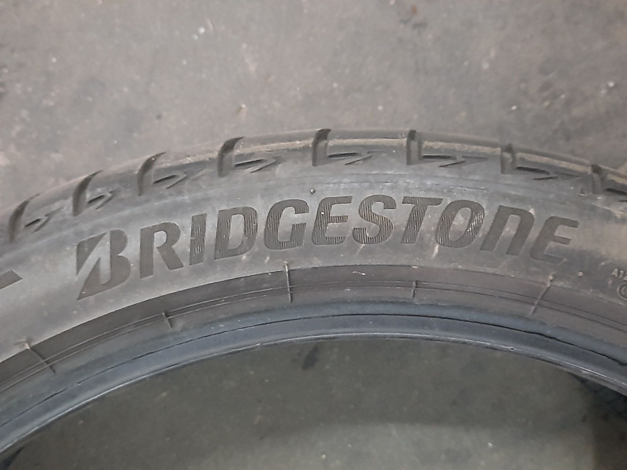 Opona 225/40R19 93Y Bridgestone Turanza T005