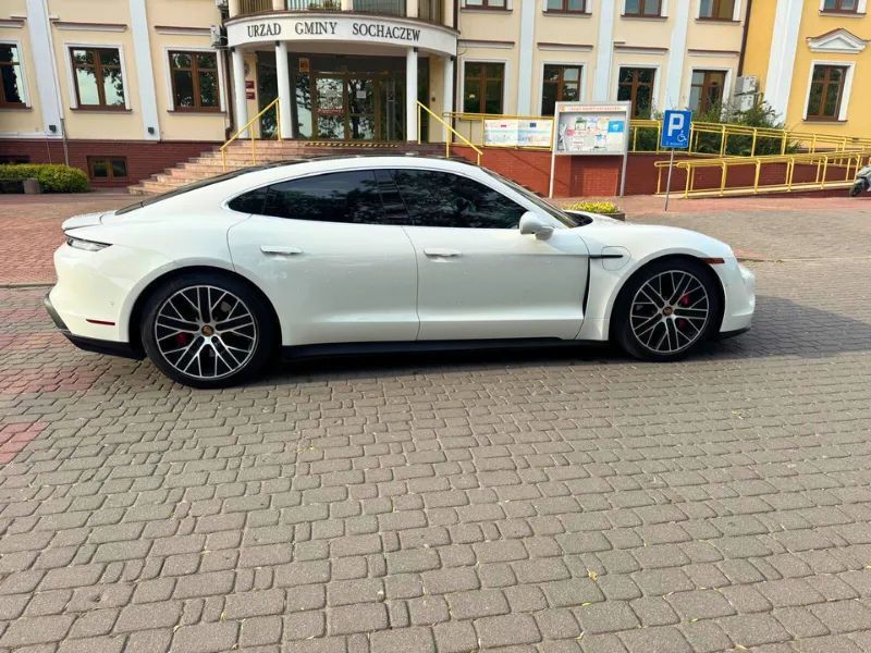 Porsche Taycan Porsche Taycan S 571 KM (420 kW)