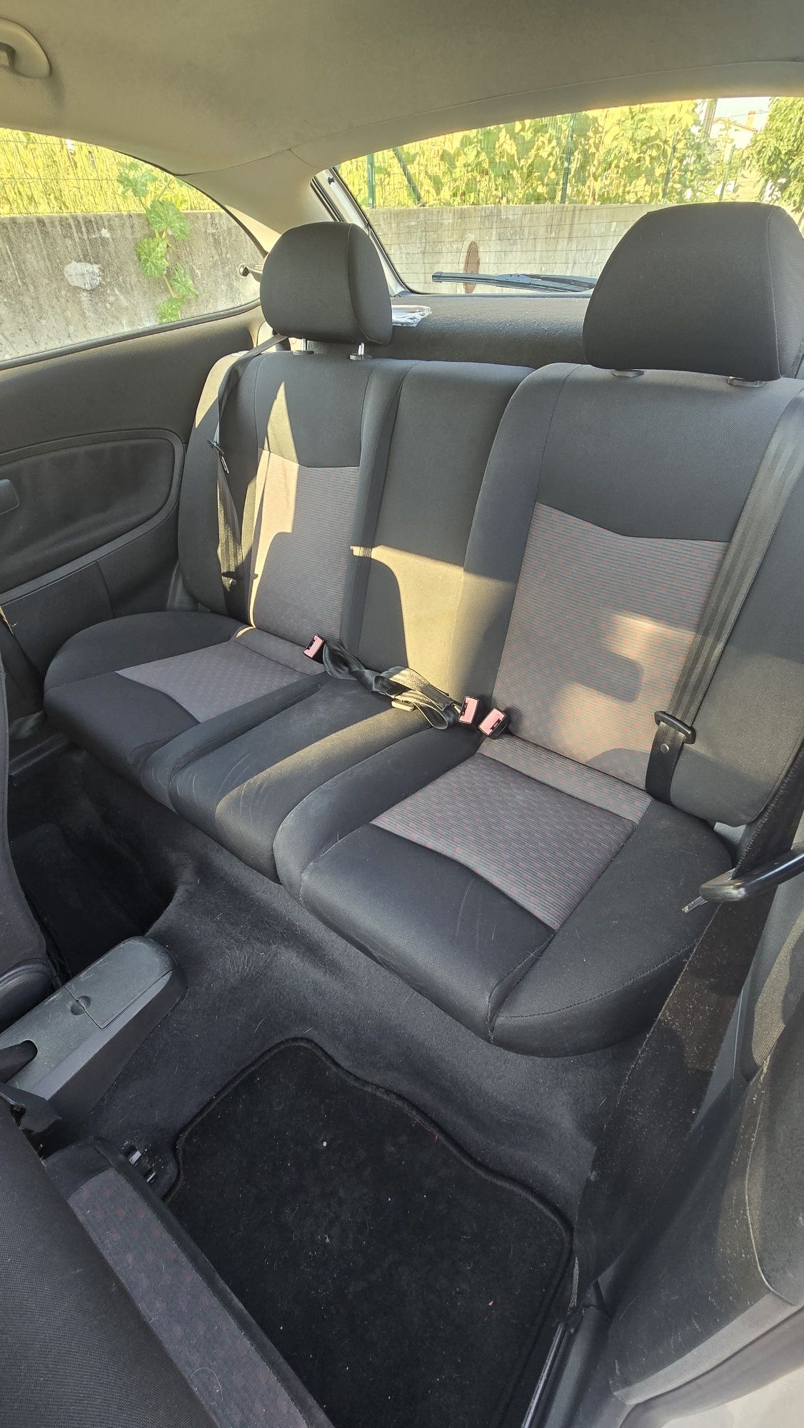 Seat Ibiza económico