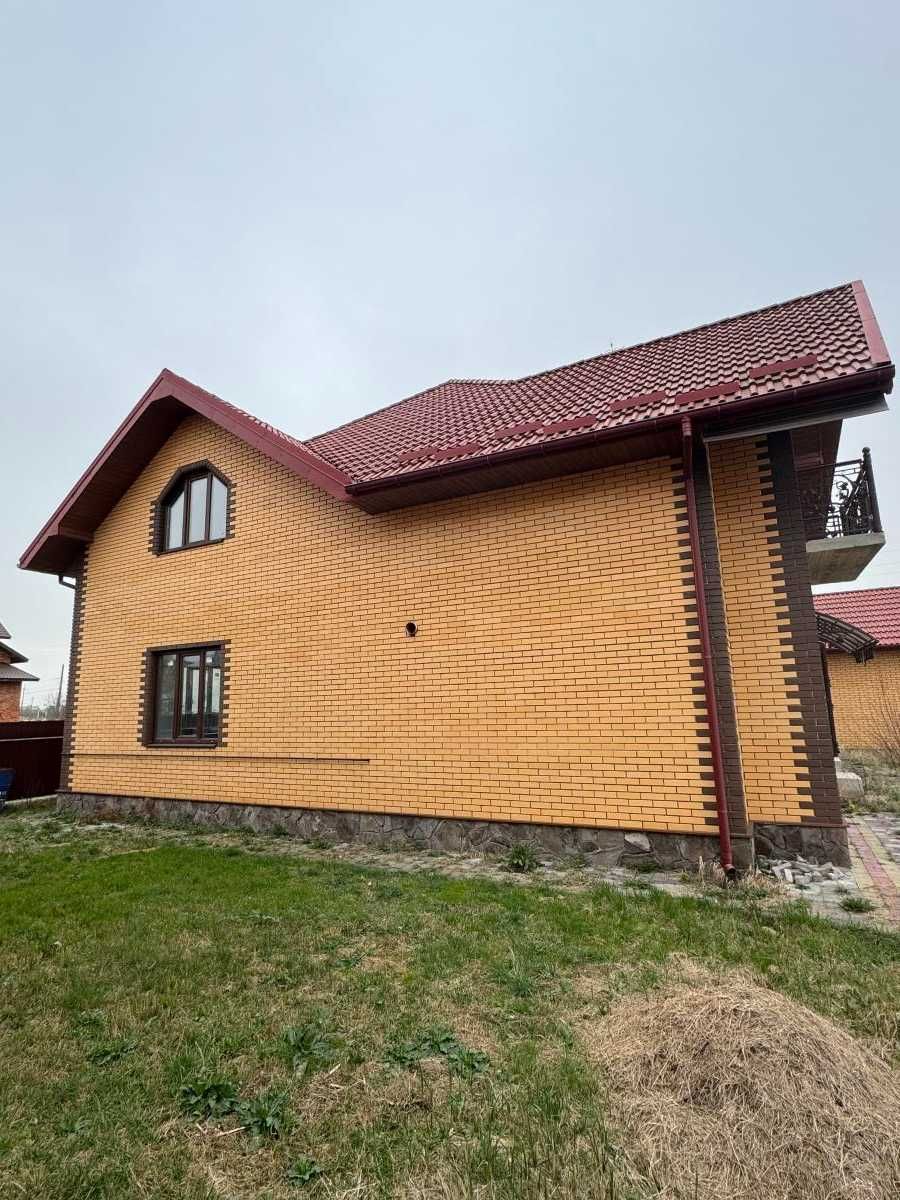 Затишний БУДИНОК в с. Загвіздя з земельною ділянкою
