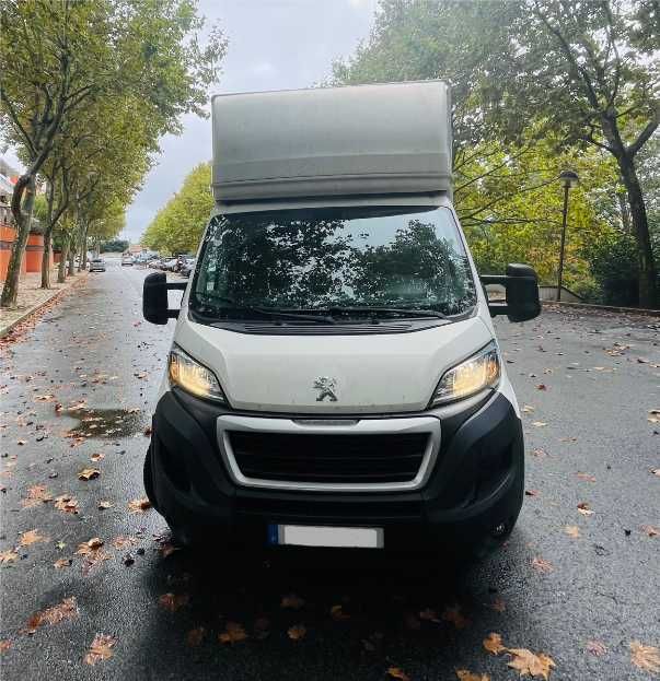 Aluguer - Carrinha de Mercadorias com Plataforma