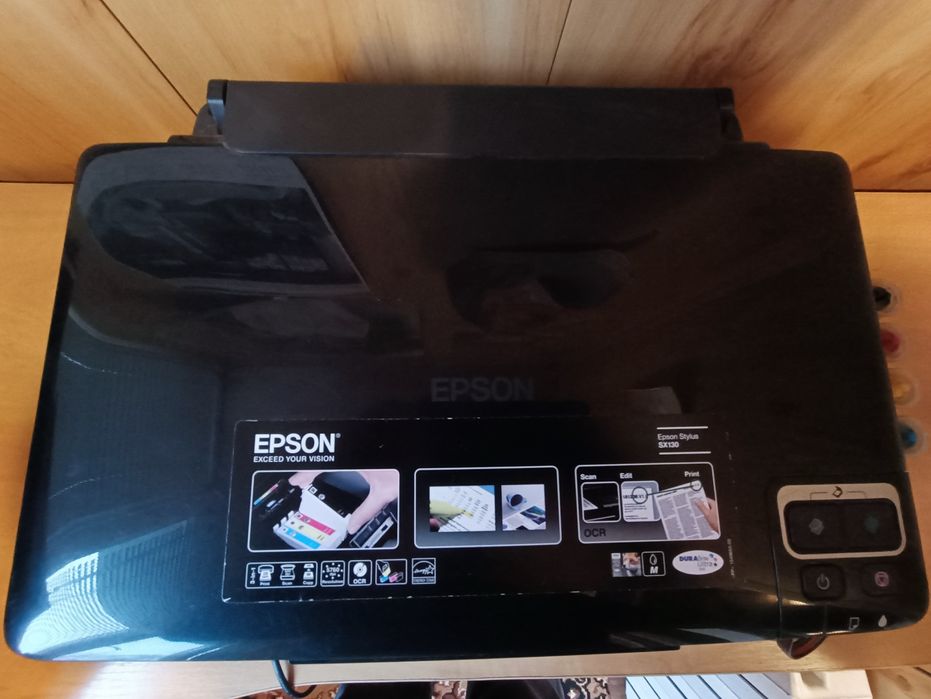 Продам кольоровий принтер-сканер Еpson SX130 разом з СБПФ.