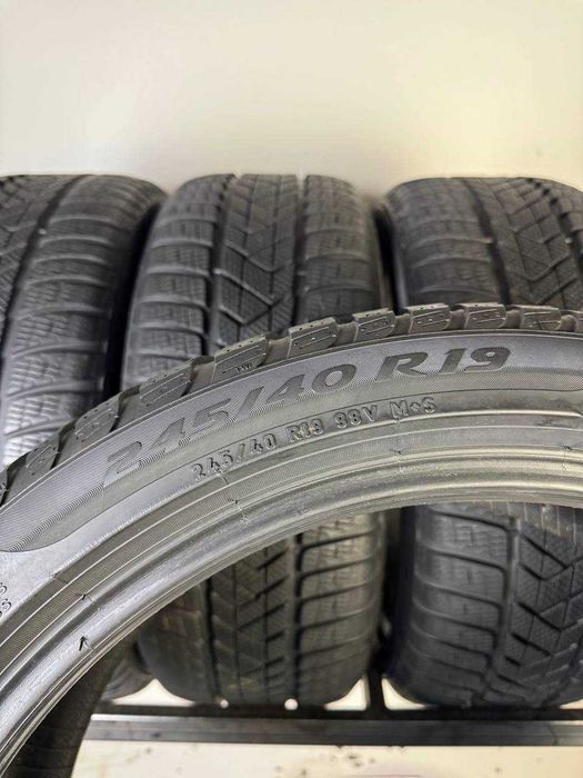 245/40/19 R19 Pirelli Sottozero 3 RSC 98V 4шт Зимова шина 7+мм