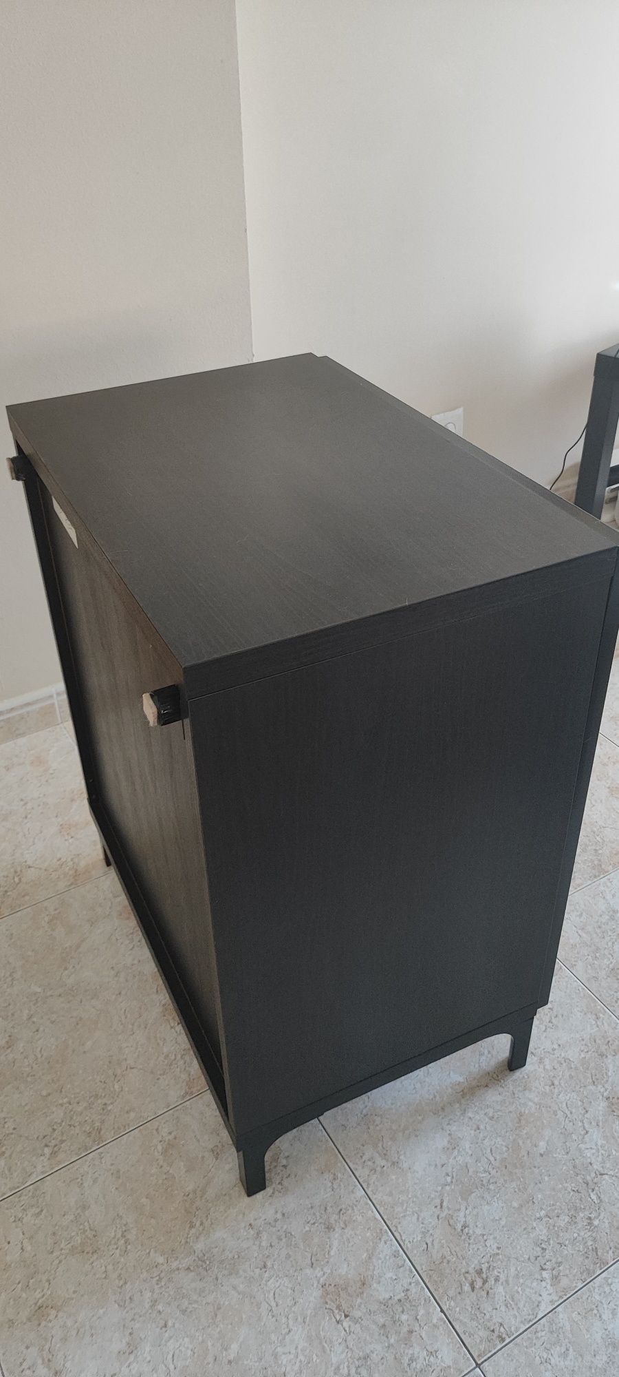 Combinação Besta com porta de vidro Glassvik