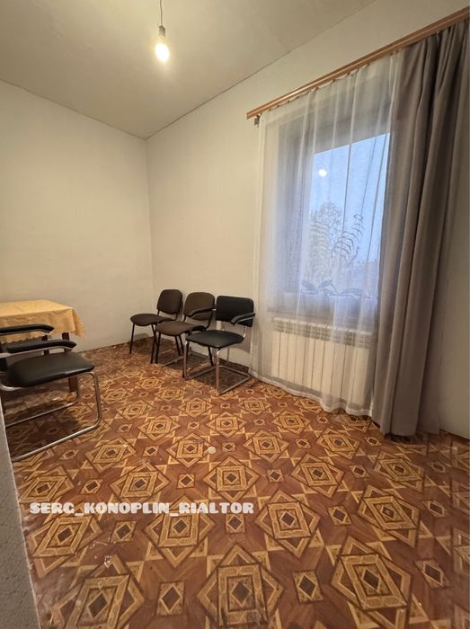 Продам просторную 2к квартиру с частичным ремонтом в таунхаусе в Центр