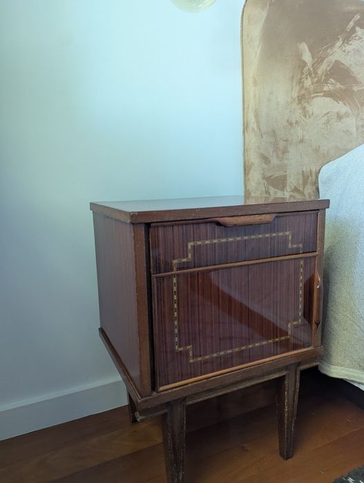 Mesas de cabeceira vintage