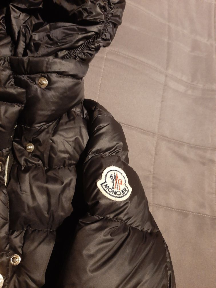 Kurteczka Moncler r.140 cm