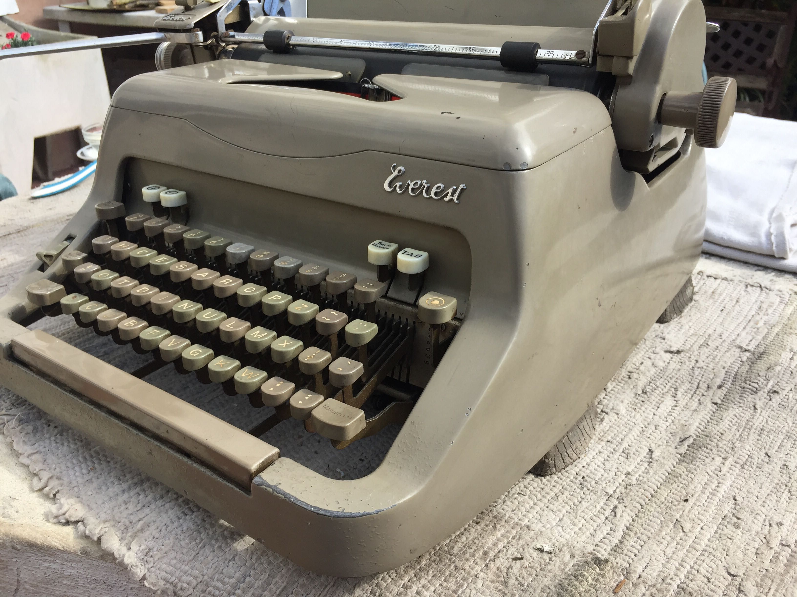 Maquina de escrever  ***  Everest