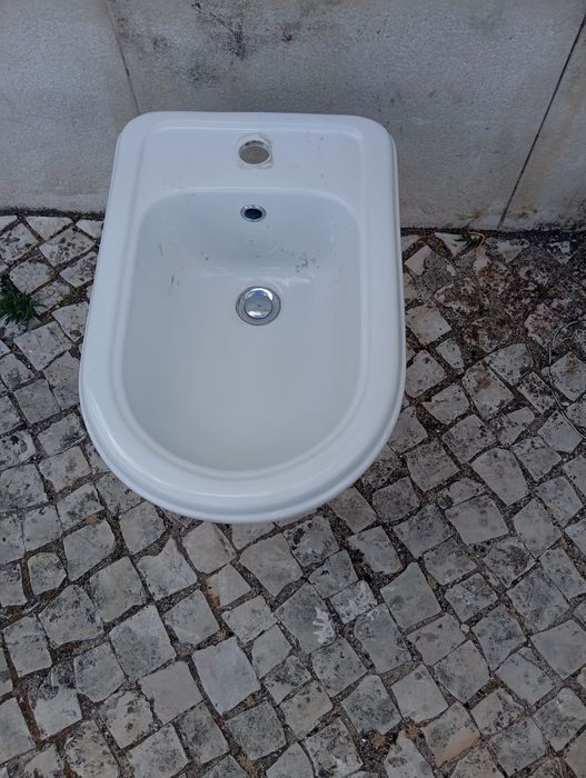 Vendo base de duche ou bidé conforme as fotografias