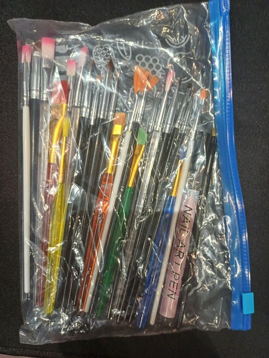 Pędzle do stylizacji paznokci