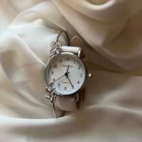 Elegancki zegarek damski z bransoletką