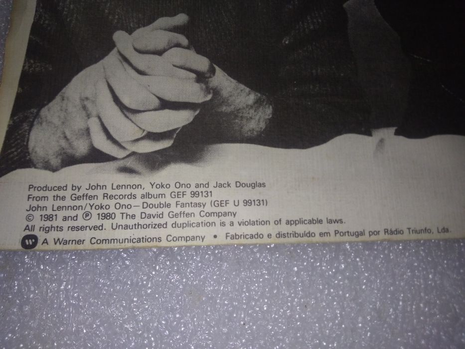 Antigo vinil single John Lennon / Yoko Ono – Woman/Beautiful Boys 1980