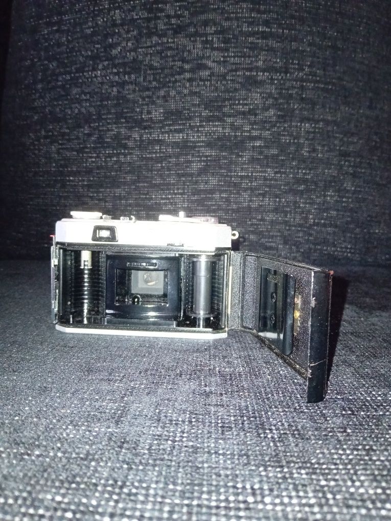 Máquina afotográfica analógica da marca Yashica